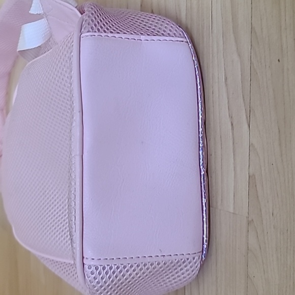 OMG Miss Gwen's ACCESSORIES Pink OMBRE HEART LOVE BACKPACK 9"×7" - Picture 6 of 6